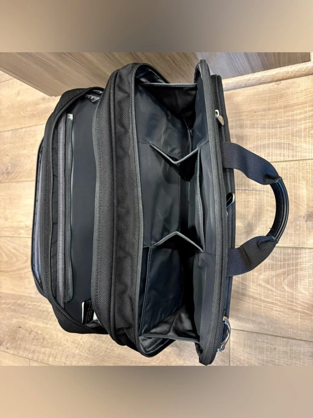 Briggs & Riley Large Travel Brief - Picture 5 of 13